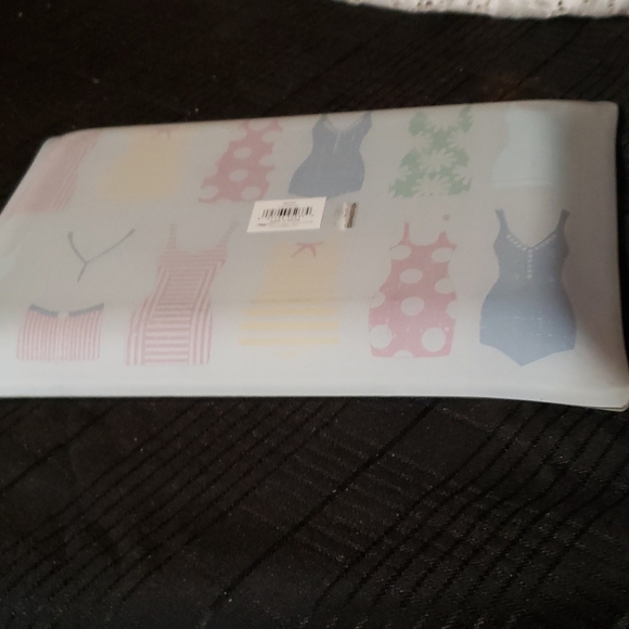 Platter/Trinket Dish with Swim Suit Motif. - Picture 2 of 5